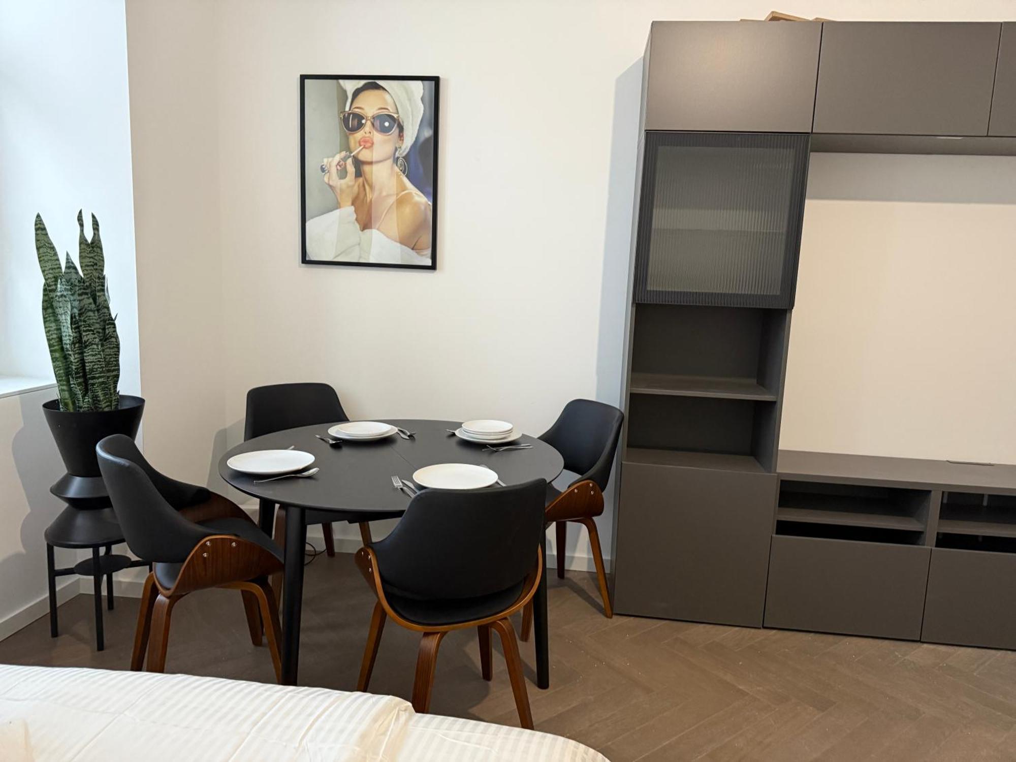 Cosy Renovated In Mariahilf Apartment Wien